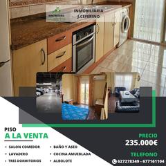 Appartamento  Plaza de lisboa 8. Se vende piso de tres dormitorios, 2 baños, ascensor y plaza apa