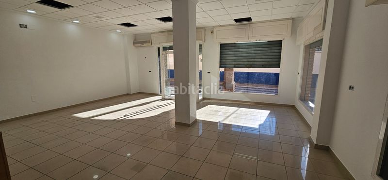 Foto 8f2cd6a4-f105-4192-9b30-70a015cab6c6. Location local commercial dans Maracena