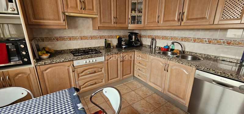 Foto 9e36485f-494c-4890-a26b-1eff89877085. Casa amb aparcament a Maracena