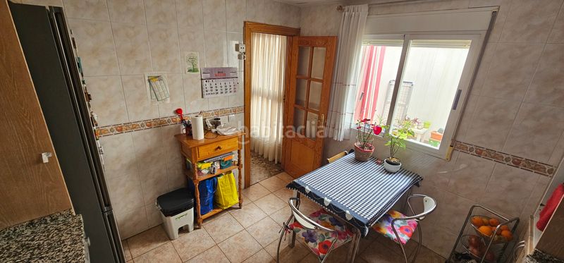 Foto c504c511-e834-46f4-92bc-8e0c8a7d68ac. Casa amb aparcament a Maracena