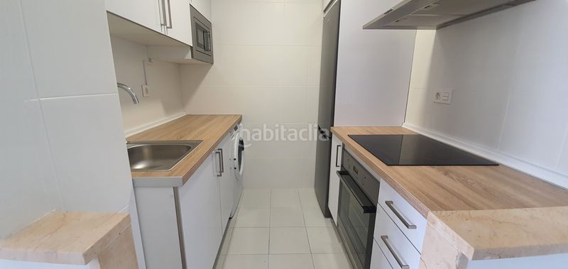 Foto e732407a-4d7a-449c-9a28-8913802de042. Rent flat in Poniente Armilla