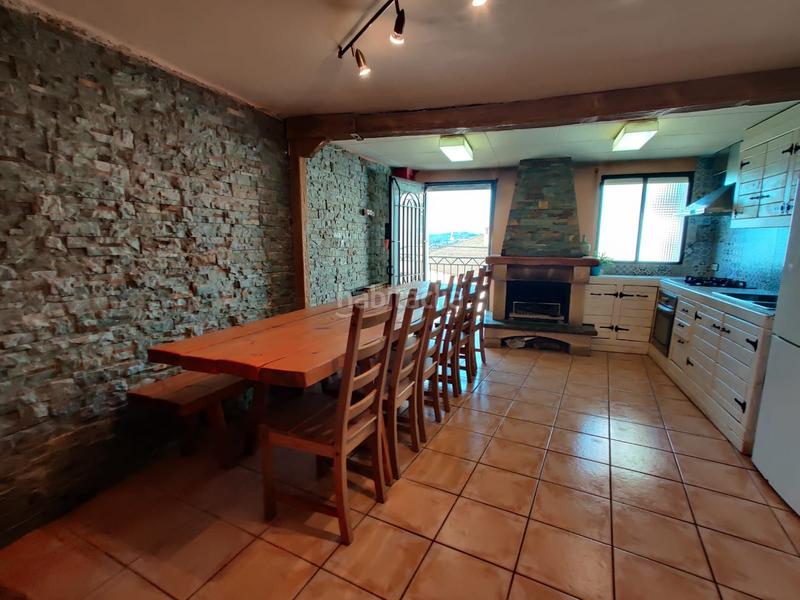 Foto f7162308-5894-43fb-b95f-52130cd40ea9. Maison avec chauffage dans Graus