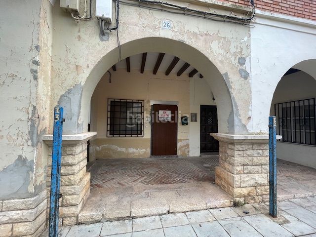 Foto 05c691ab-f1bc-4fd9-b06e-9c9170a9faa0. Casa adossada amb aparcament a Belchite