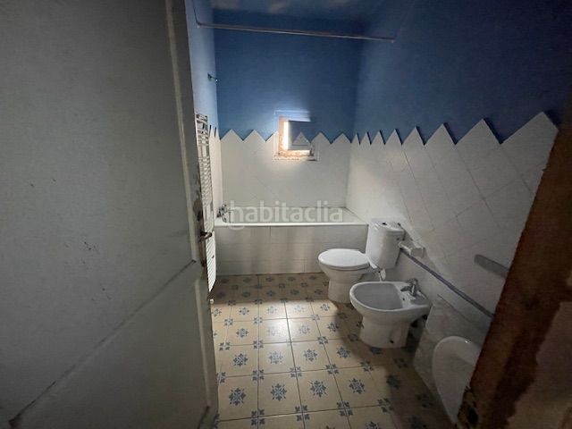 Foto 38f0106a-f537-48a8-b4ef-db497f250d1a. Casa adossada amb aparcament a Belchite