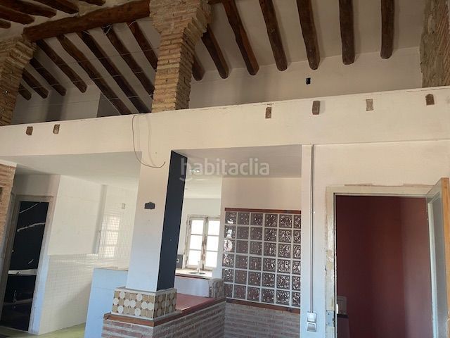 Foto 39b92d0b-7906-4285-9f29-7a98acb2b0e8. Casa adossada amb aparcament a Belchite