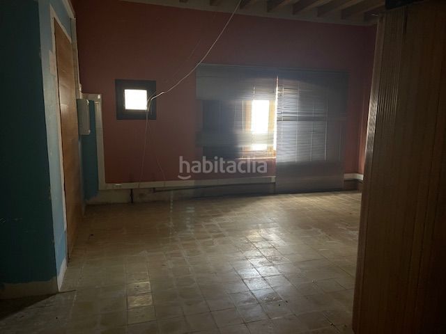 Foto 59e68d9b-b743-458d-a00b-3f86b547fe4a. Casa adossada amb aparcament a Belchite