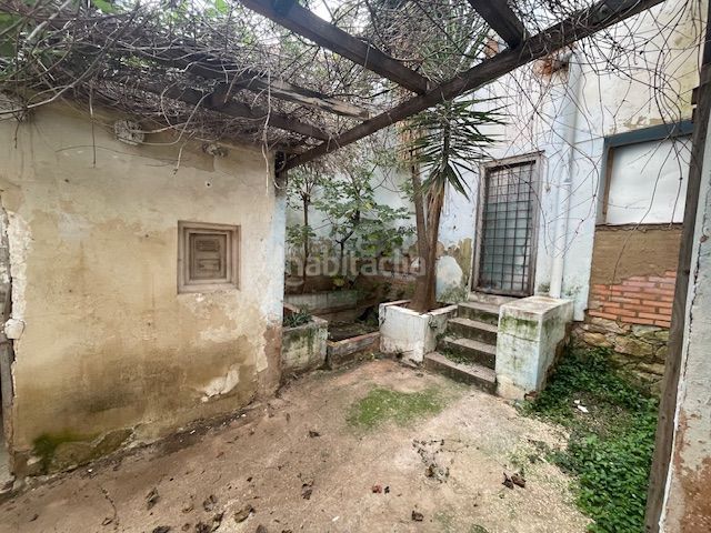 Foto bbd7150a-c90f-4e72-9aa3-40dc8118f5e8. Casa adossada amb aparcament a Belchite