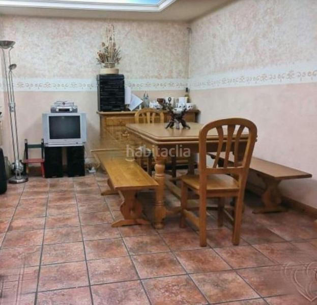 Foto 2d242b0d-6555-4804-ba94-c53042cf573d. Casa adossada amb calefacció a Zuera