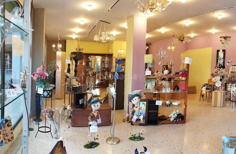 Foto 4966b4f2-182f-458b-bc9a-39f2e2d7c740. Alquiler local comercial en La Almozara Zaragoza