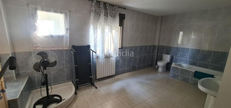 Foto 8ba6de4e-381c-4c0a-be32-9a2a328c8f39. Casa en Garrapinillos Zaragoza