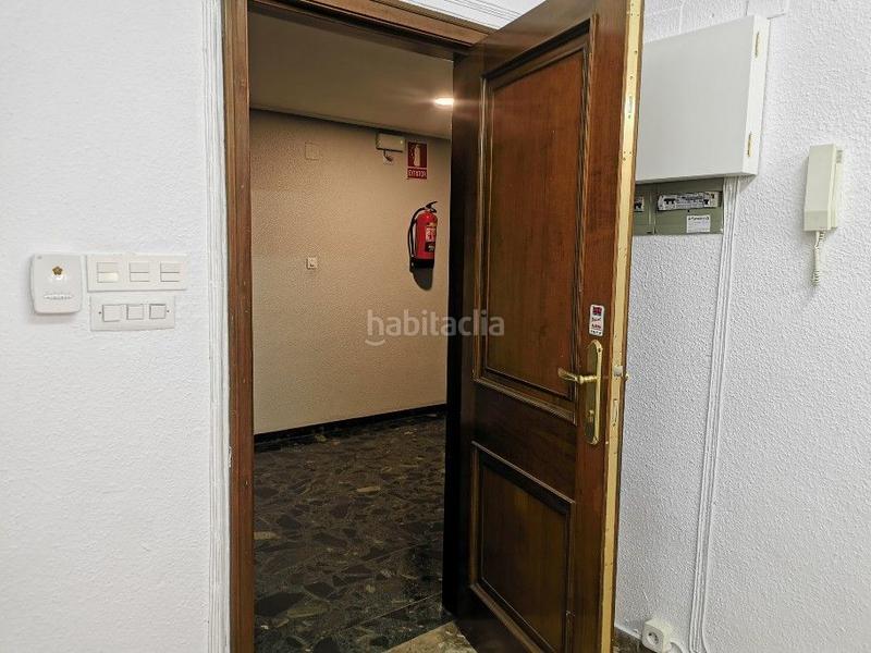 Foto 35d56a21-de71-4f6b-af28-99be838f86a5. Miete büro in Alfonso Zaragoza