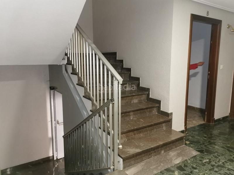 Foto f27c7465-d83f-4fd0-bc44-cf338758772e. Miete büro in Alfonso Zaragoza