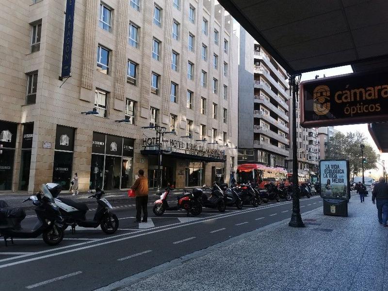 Foto 95f09954-a3b2-49d5-b3c9-533e65276b58. Alquiler oficina en Alfonso Zaragoza