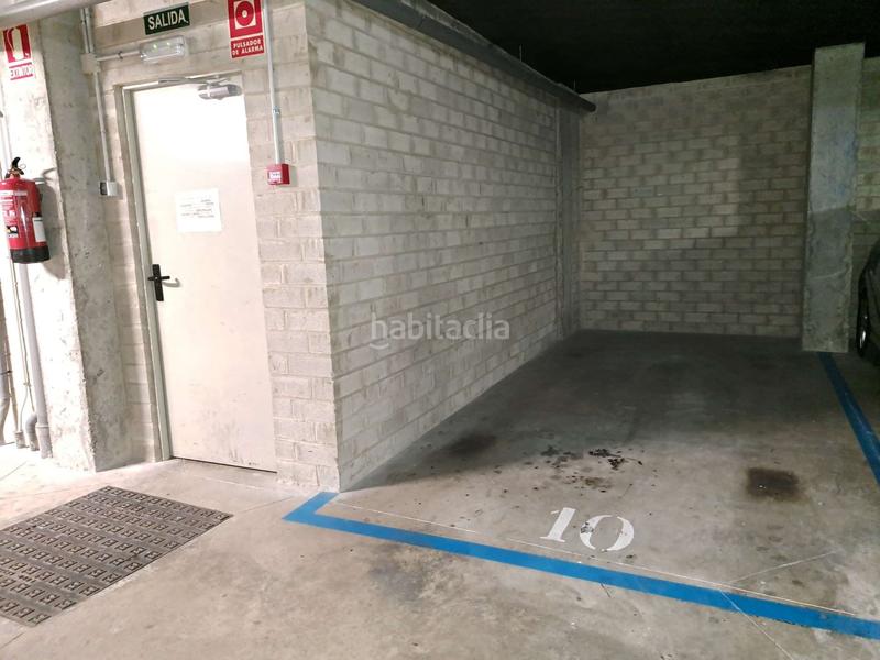 Foto c3f1d486-b65b-460f-b362-22e550fd6bf6. Parking voiture dans Alfonso Zaragoza