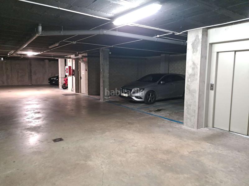 Foto d07af5ec-1c1a-4f60-b564-e5e3e2c85cd9. Parking voiture dans Alfonso Zaragoza