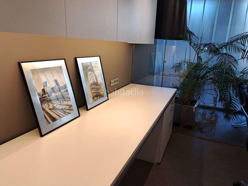 Foto c8b070d1-a75e-4277-b867-4d6f6627d521. Office space with heating in Plaza de Toros Zaragoza