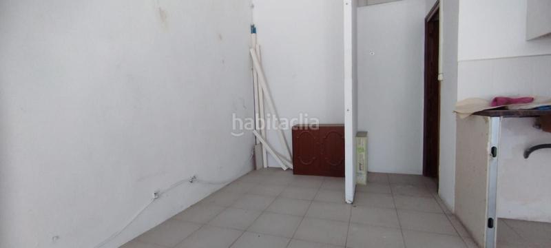 Foto b39e49bf-4829-4f2e-8cad-26b0de28da8b. Lloguer local comercial a La Almozara Zaragoza