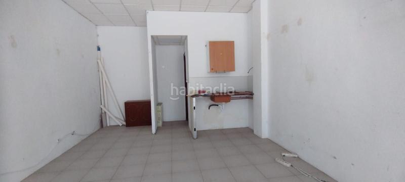 Foto 0726407b-b4b7-4e27-8b92-cffeac7aa941. Location local commercial dans La Almozara Zaragoza