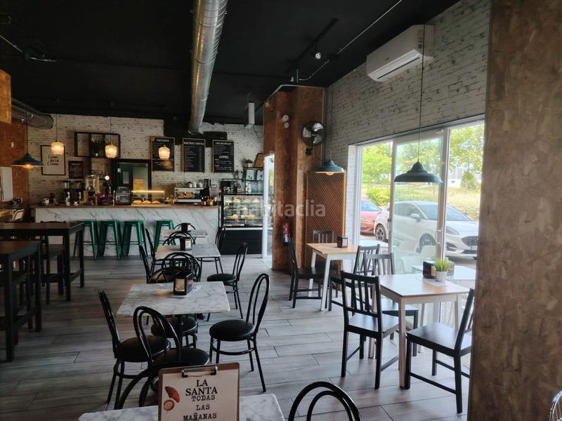 Foto 4ba384ad-e17e-42db-a4bd-cf6a62b94846. Alquiler local comercial en Santa Isabel Zaragoza