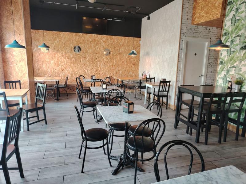 Foto a110eb40-1e7b-441f-925f-172e69c68af9. Alquiler local comercial en Santa Isabel Zaragoza