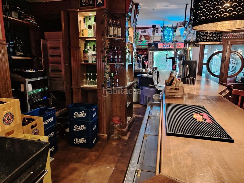 Foto 633f8975-a4c8-4e47-ac97-a0156a8deb66. Lloguer local comercial a Santa Isabel Zaragoza