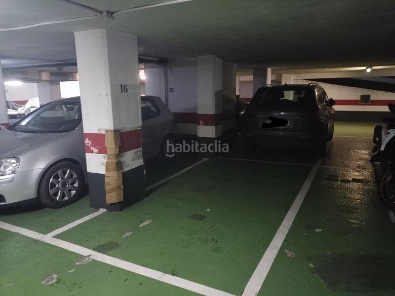 Foto f0b6a5f6-9546-43cb-8f7b-b5fa830a953b. Autoparkplatz in Paseo Sagasta Zaragoza