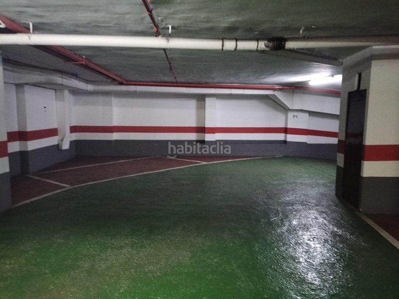 Foto daccaaf3-c9dc-4e6a-a210-a95153a882f4. Parking voiture dans Paseo Sagasta Zaragoza