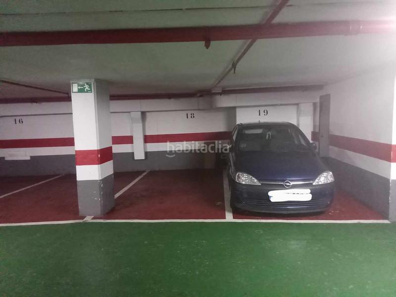 Foto afa335c6-b2ec-45d8-8696-99d36edb9cbb. Parking coche en Ruiseñores Zaragoza