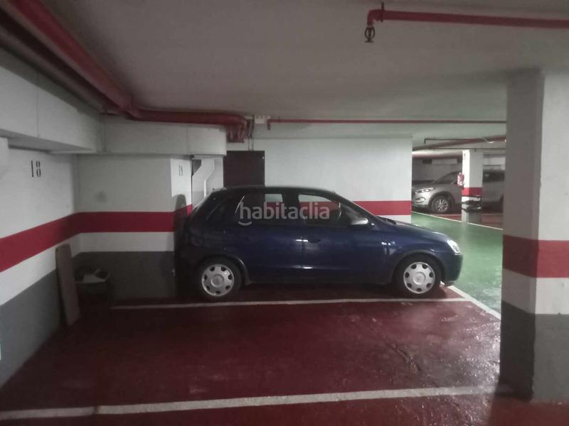 Foto d65b9dc8-85e0-4f11-9185-8e984deabb63. Parking coche en Ruiseñores Zaragoza