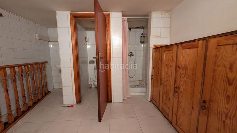 Foto 67026a26-2024-44b0-8c0d-baa415c99283. Rent business premise in Las Delicias Zaragoza