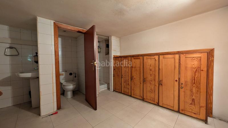 Foto f0ae4e96-f03d-4932-87ed-2ea3b3cf3d0e. Rent business premise in Las Delicias Zaragoza