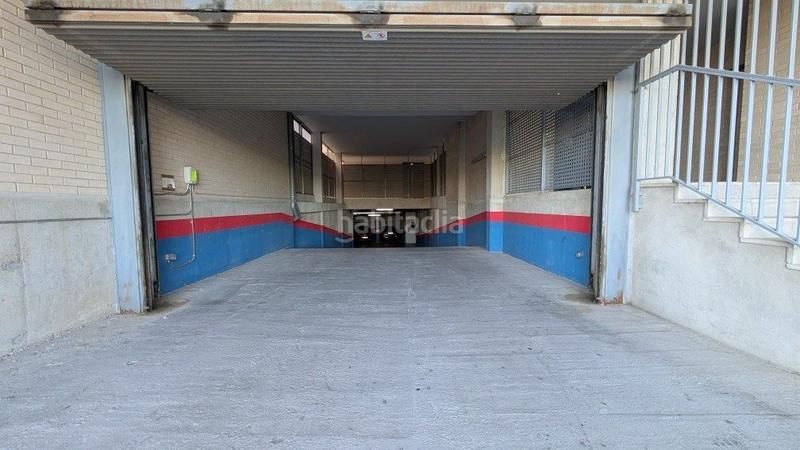 Foto c9280876-866b-41f3-a54d-5edf3afc641a. Autoparkplatz in La Granja Zaragoza