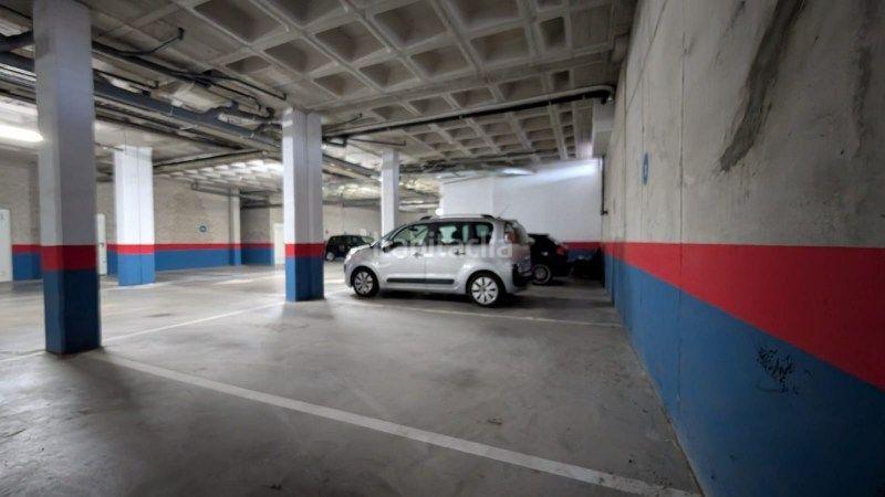 Foto cfe2006e-3a00-41b4-95f6-5e5f532f9bea. Autoparkplatz in La Granja Zaragoza