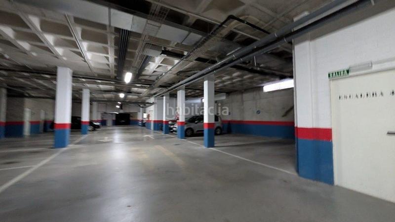 Foto f90858c8-4059-4fbf-9d2a-17fe437df0c0. Autoparkplatz in La Granja Zaragoza