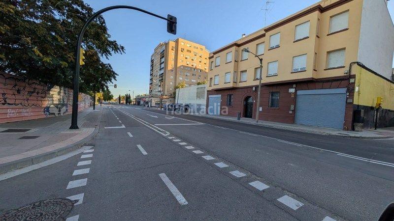 Foto fa50aec4-ca00-49bd-a0af-0e711f21e1cf. Autoparkplatz in La Granja Zaragoza