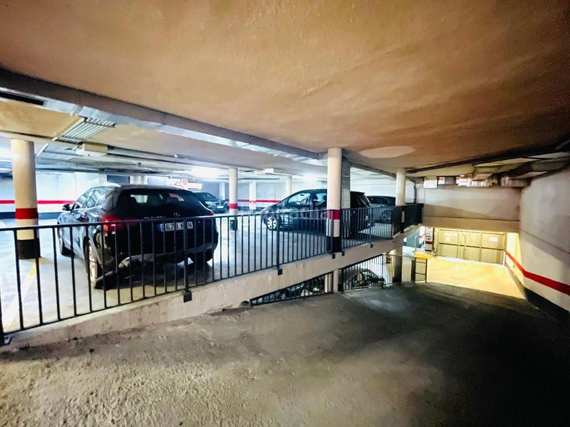 Foto 612c31f8-1aec-4ba7-819c-cfb76ef1faa2. Autoparkplatz in Oliver Zaragoza