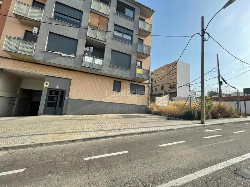 Foto 9756176c-37fd-4957-90a8-8018531a1f4f. Parking voiture dans Oliver Zaragoza