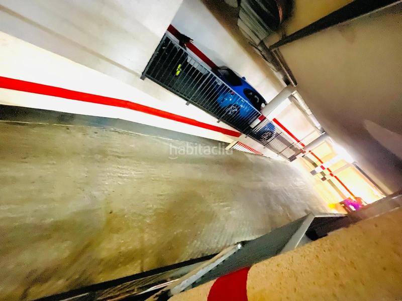 Foto e9e1c2a6-bae5-4ebe-963b-e0449947e82c. Parking voiture dans Oliver Zaragoza