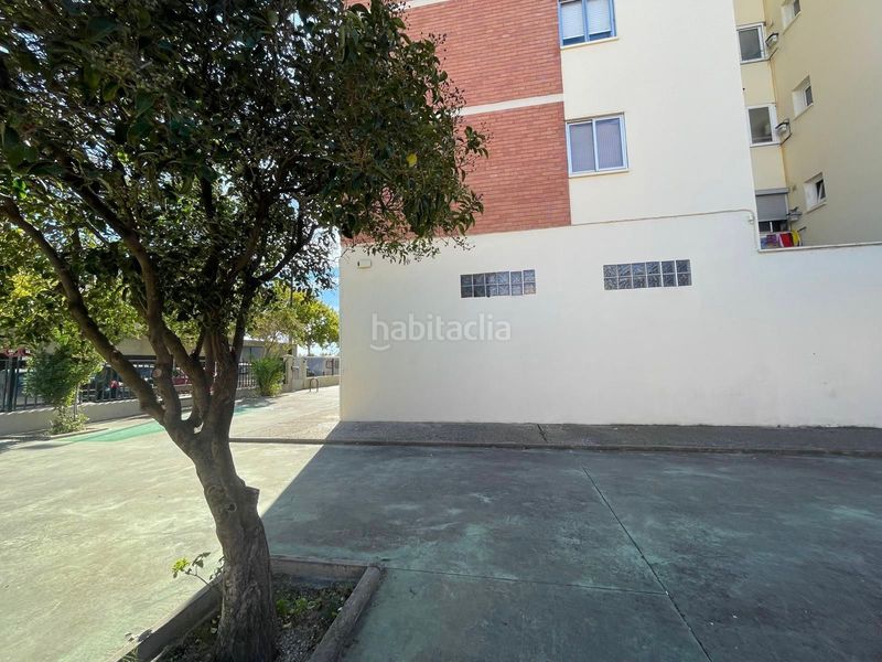 Foto 16384c50-662d-406a-805c-c9be96a07a3c. Local comercial a Oliver Zaragoza
