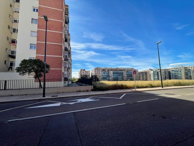 Foto 232a06a1-9391-4868-b1dc-92f82abad7a2. Local comercial a Oliver Zaragoza