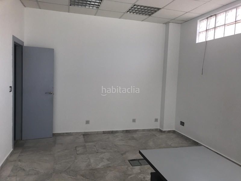 Foto e18a366e-f49b-40ec-be96-2b3460637455. Local comercial a Oliver Zaragoza