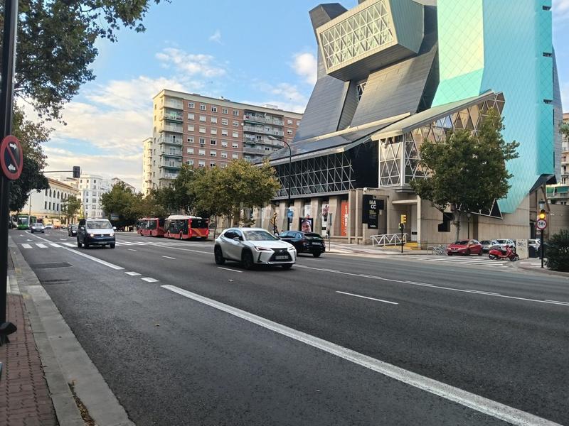Foto e9a3a3cf-83d8-4919-ab3f-e33f212b3c39. Parking voiture dans Plaza de Toros Zaragoza