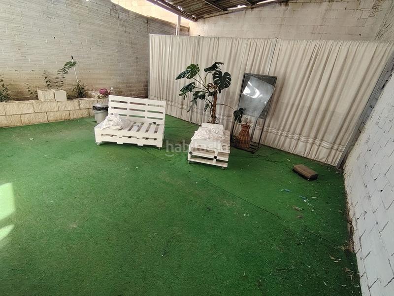 Foto 3d8a4455-6592-4252-9c38-ce4c9b8ed752. Location local commercial dans Santa Isabel Zaragoza