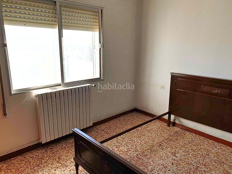 Foto ca87bf25-15fa-46df-9023-849edc9eb778. Flat with heating in Ibdes