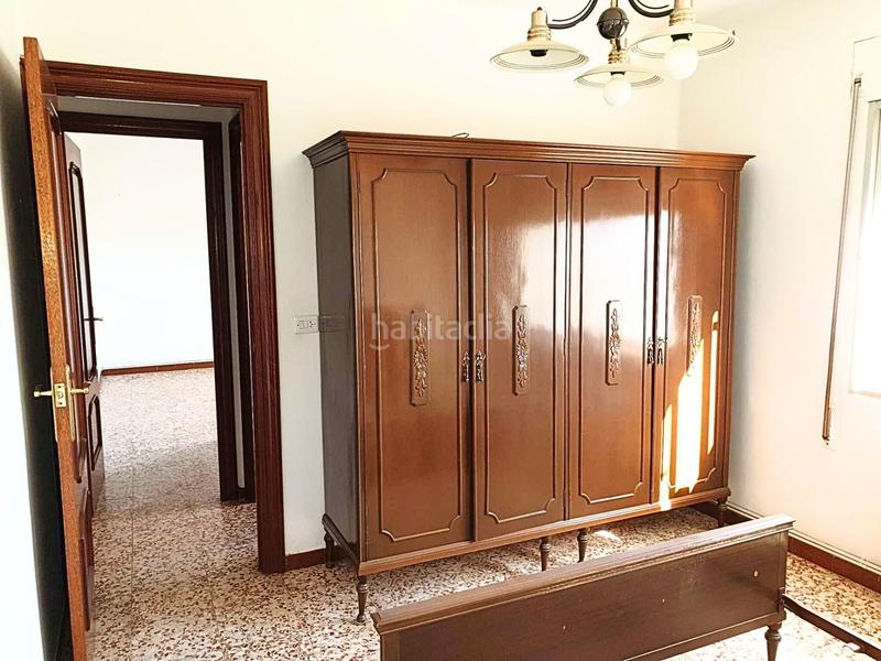 Foto e412b12c-fac8-4c20-91d8-7308954d5129. Flat with heating in Ibdes