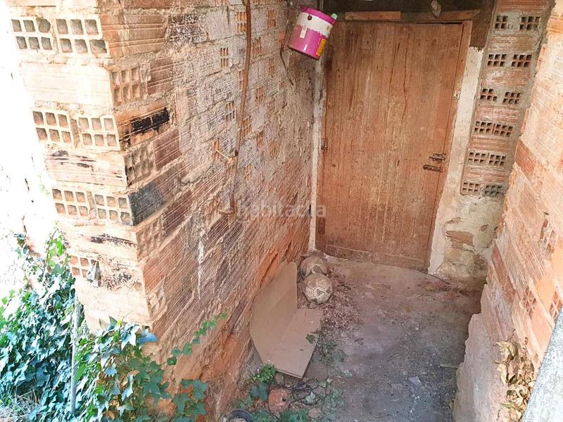 Foto e2724b7d-bf5e-453e-ba9e-cb520f7c5841. Bauernhof in Ibdes