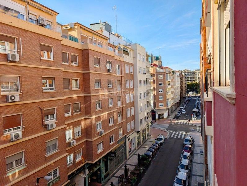 Foto a2638721-a686-42eb-a79b-c7a819de16f0. Miete etagenwohnung in Paseo Constitución - Las Damas Zaragoza