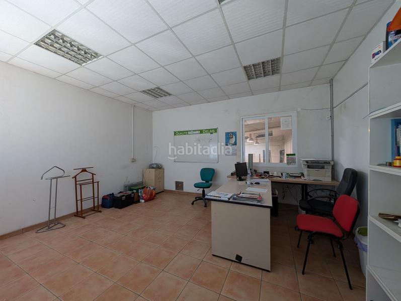 Foto daeabde1-9706-4702-b6d4-5f9cbab039db. Fabrikhalle in Cuarte de Huerva