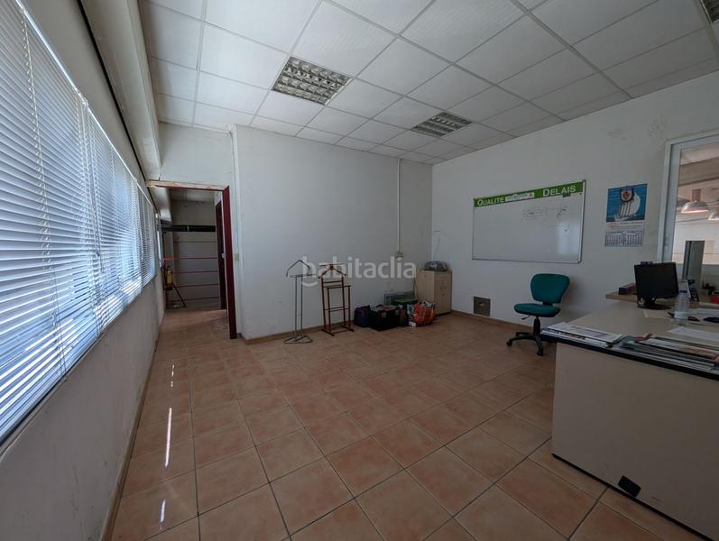 Foto f79e2a50-2460-40a0-b503-290913e9f42d. Fabrikhalle in Cuarte de Huerva