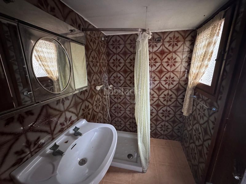 Foto 8e7ce90f-8ca3-4803-834e-d8c1e87294a2. Masia amb aparcament a Brea de Aragón